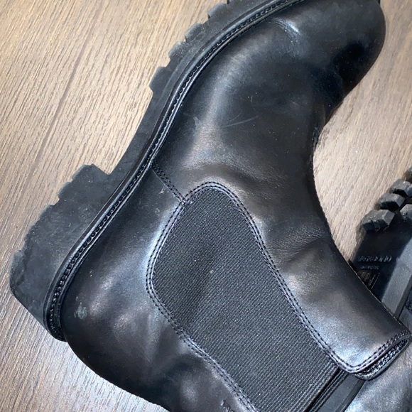 Vagabond Shoemakers Kenova Chelsea Boots - Picture 9 of 10